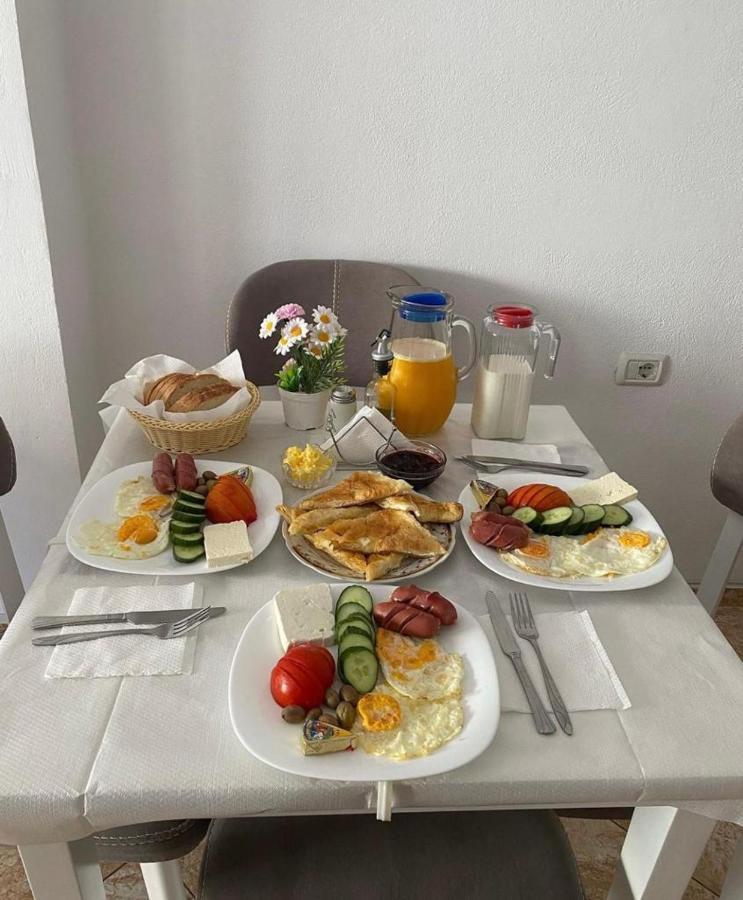 Edina By Hp Hotel Sarandë 外观 照片
