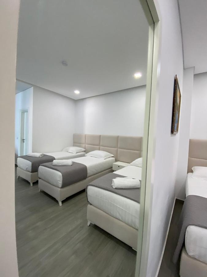 Edina By Hp Hotel Sarandë 外观 照片