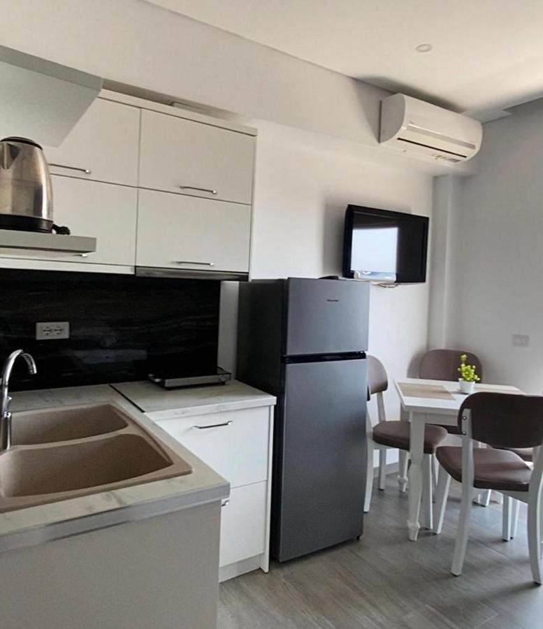 Edina By Hp Hotel Sarandë 外观 照片