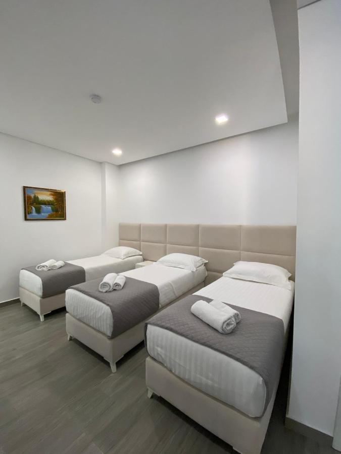 Edina By Hp Hotel Sarandë 外观 照片