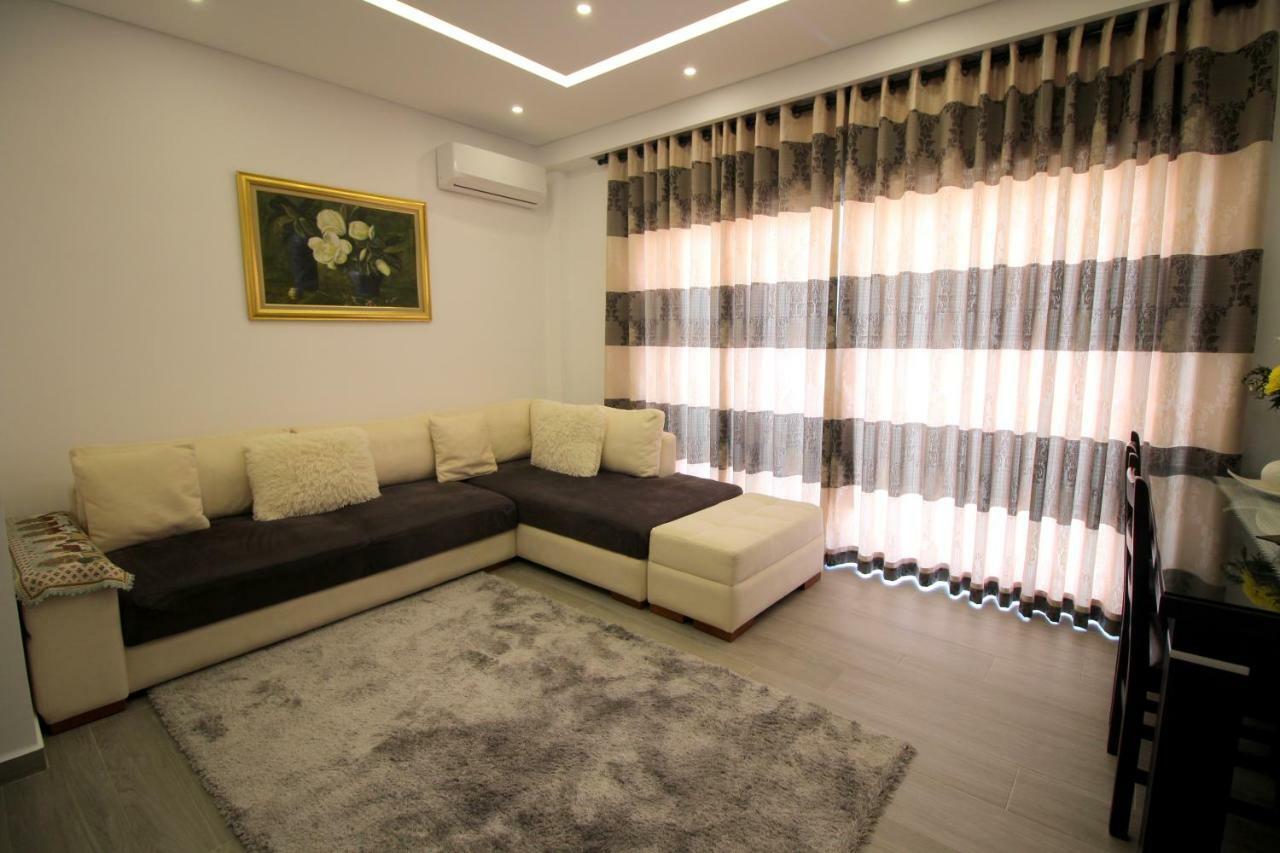 Edina By Hp Hotel Sarandë 外观 照片