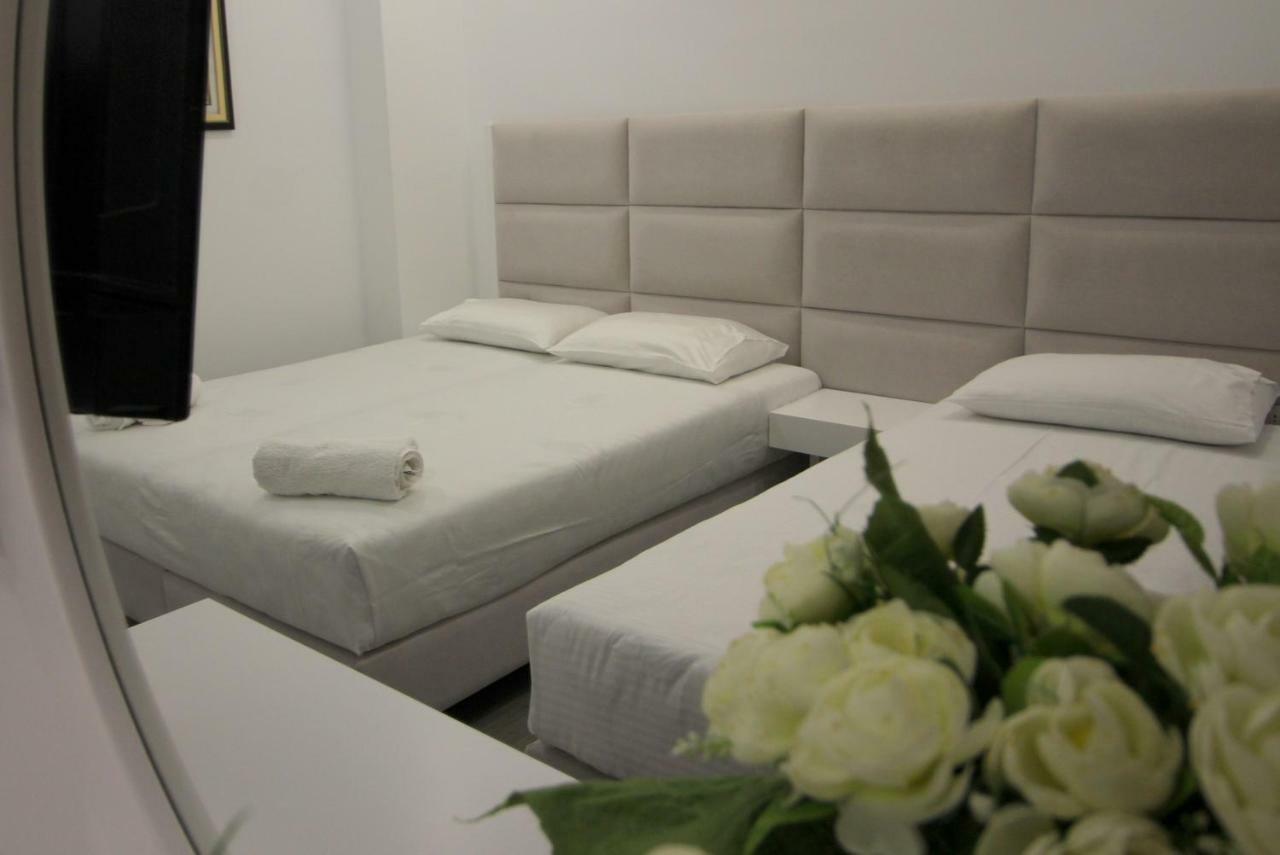 Edina By Hp Hotel Sarandë 外观 照片