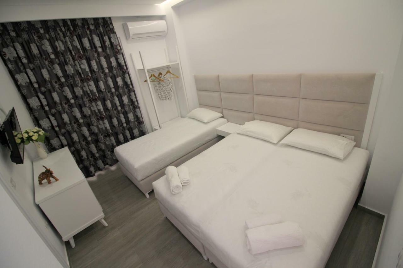 Edina By Hp Hotel Sarandë 外观 照片