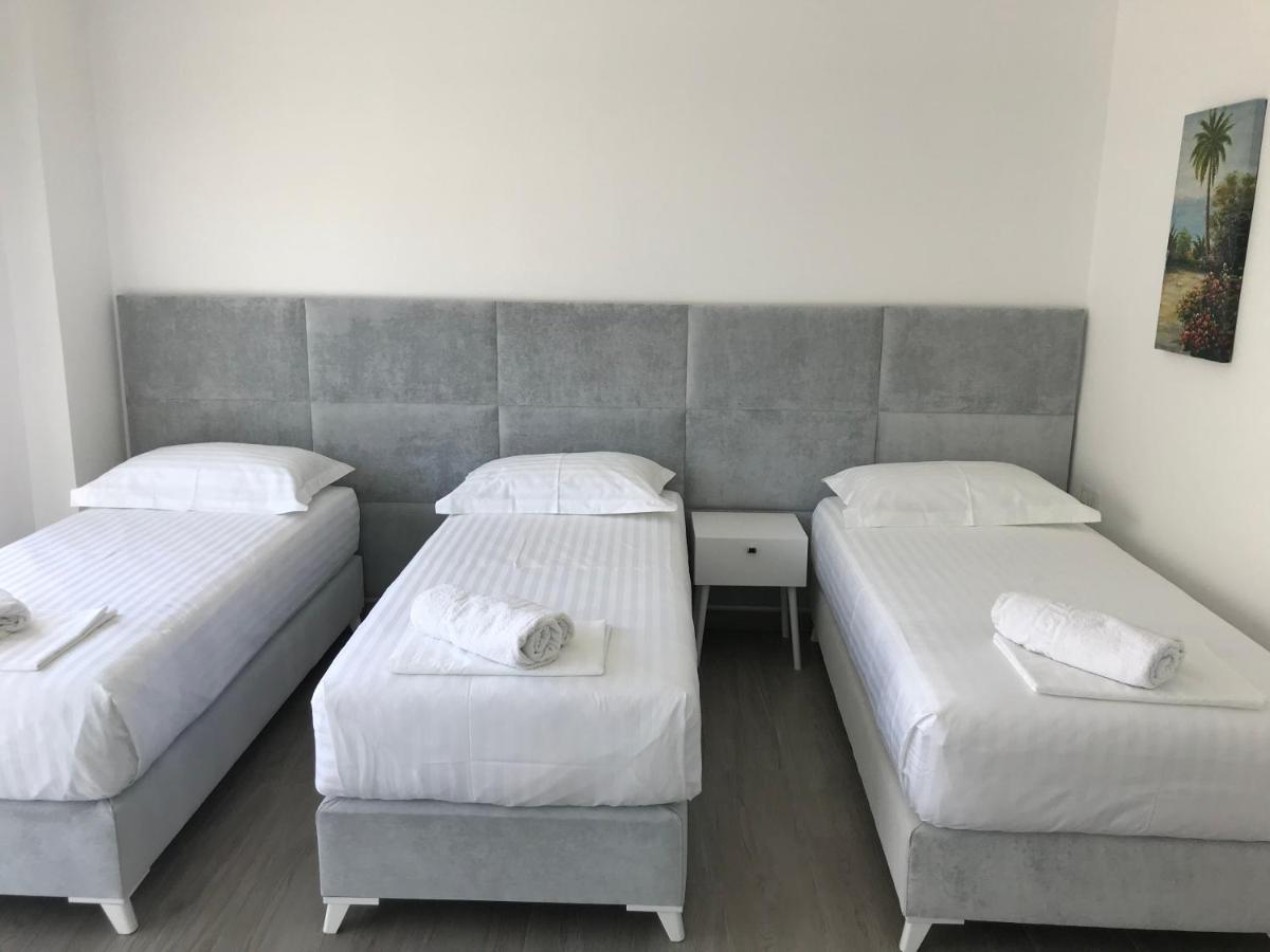 Edina By Hp Hotel Sarandë 外观 照片